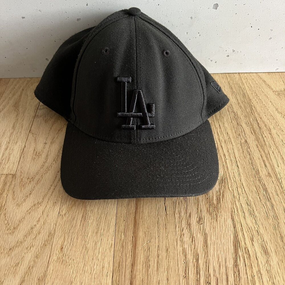 MLB Los Angeles Dodgers X Large Men's Fitted New Era Hat Cap All Black Classic